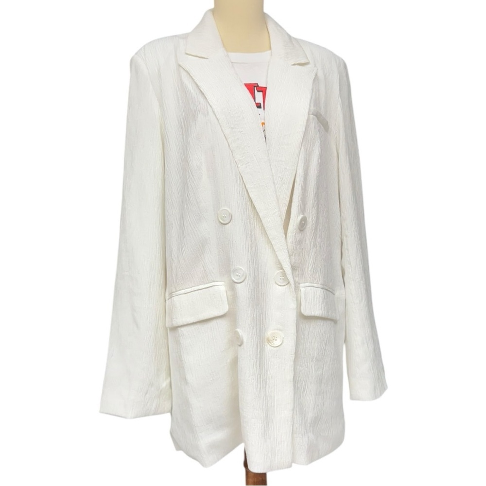 Forever 21 Textured Notched Double-Breasted Blazer White Medium Casual Office